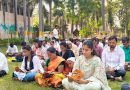 संगमनेरमध्ये जयश्री थोरात यांच्या उपस्थितीत हजारो नागरिकांनी केले 'शिवाजी कोण होता?' पुस्तकाचे सामूहिक वाचन.