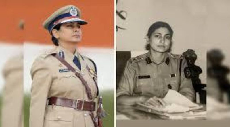 IPS मीरा बोरवणकर लेडी सुपरकॉप युनिफॉर्म फोटो