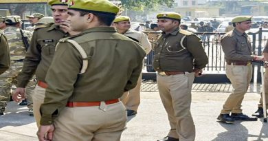 चारित्र्याच्या संशयावरून पत्नीची दगडाने ठेचून, तर मुलीचा गळा आवळून खून!