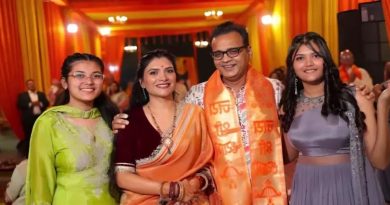 दिल्ली हॉटेल अग्निकांडात मृत झालेले सीए विवेक अग्रवाल आणि त्यांचे कुटुंब