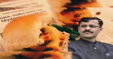 एफडीए आयुक्त तुकाराम मुंढे आणि वर्तमानपत्रातील वडापाव