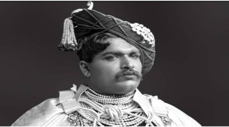"सामाजिक न्यायाचे दीपस्तंभ: लोकराजा राजर्षी छत्रपती शाहू महाराज (१८७४ - १९२२)"