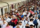 पश्चिम रेल्वे विरार ते चर्चगेट लोकल मधील प्रवाशांची गर्दी