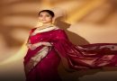 प्रिया बापटचा लाल साडीत मनमोहक लूक; युनिक ब्लाऊजने वेधले लक्ष!